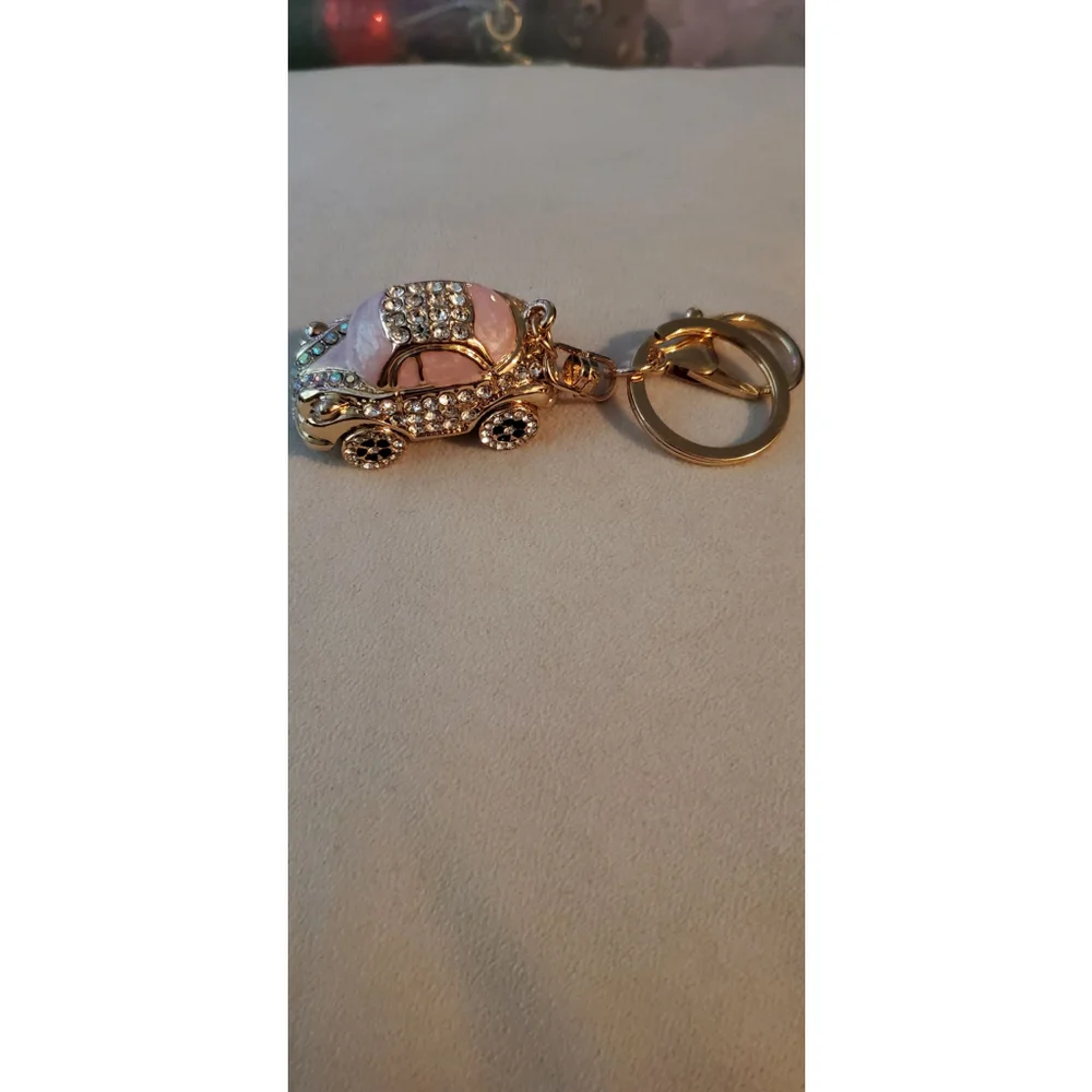 Vintage Pink Sparkling classic Car Keychain with Movable wheels